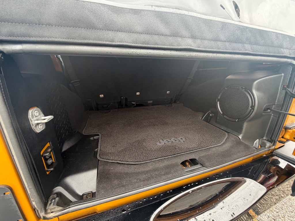 2014 Jeep Wrangler Unlimited Image 15