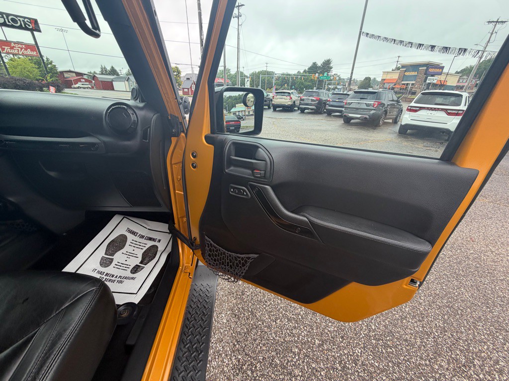 2014 Jeep Wrangler Unlimited Image 19