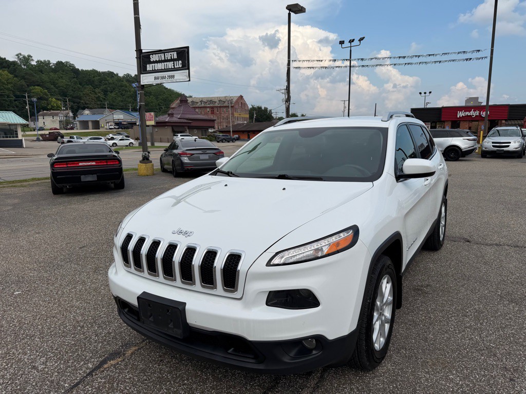 2017 Jeep Cherokee Image 2