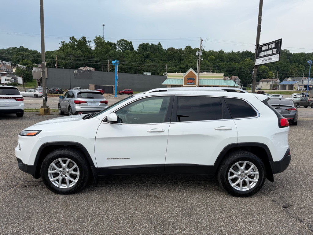 2017 Jeep Cherokee Image 10