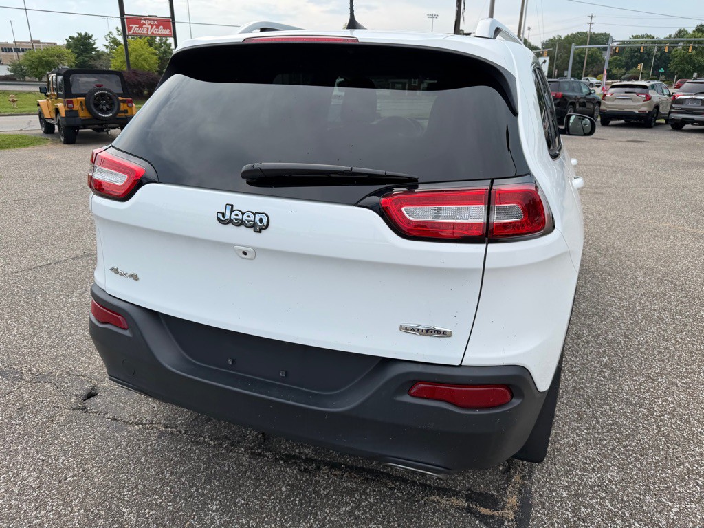 2017 Jeep Cherokee Image 23