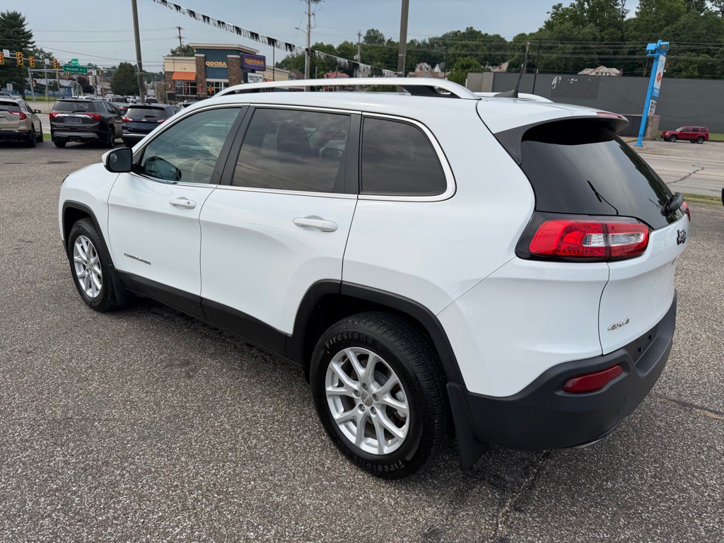 2017 Jeep Cherokee Image 26