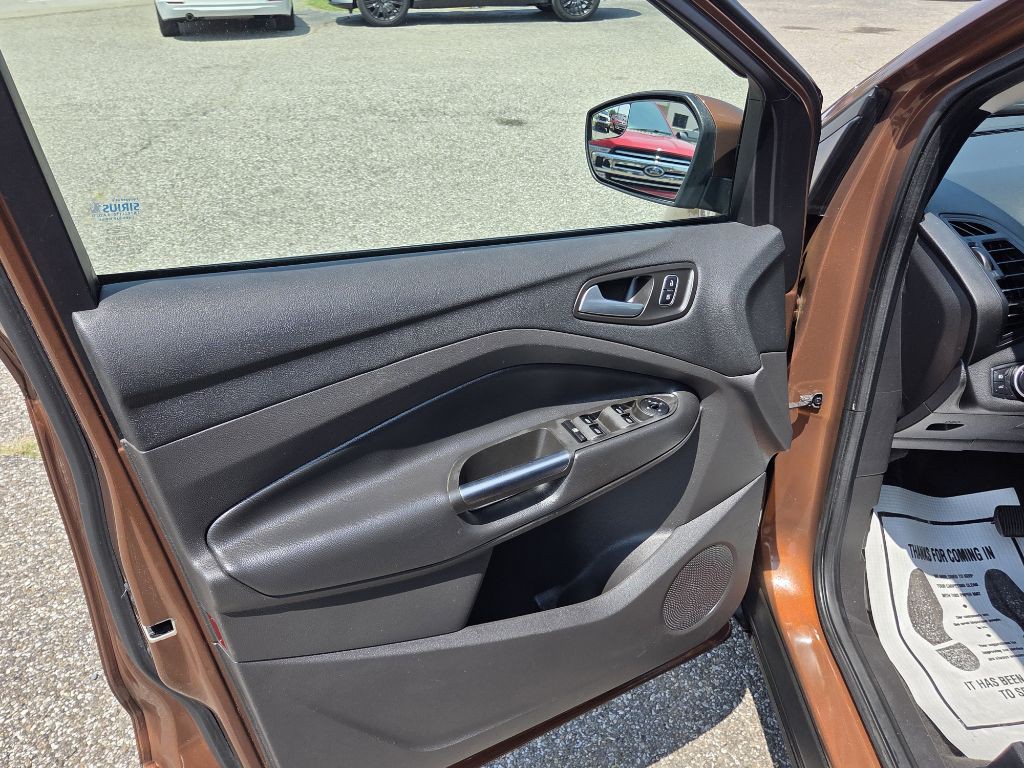 2017 Ford Escape Image 9