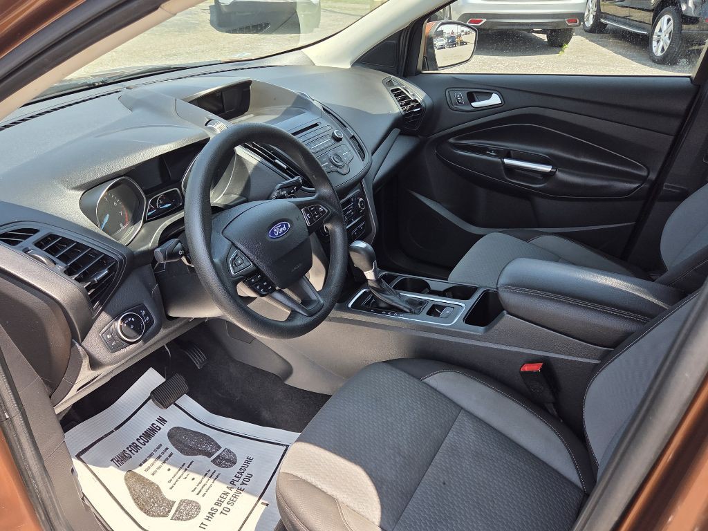 2017 Ford Escape Image 10