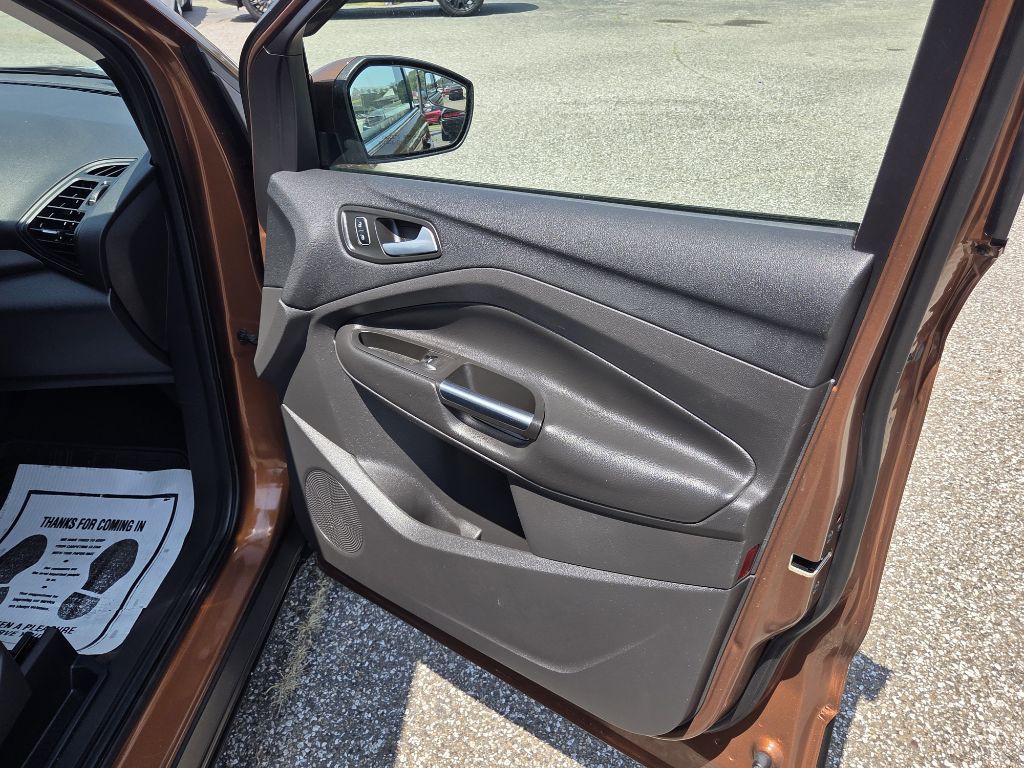 2017 Ford Escape Image 12