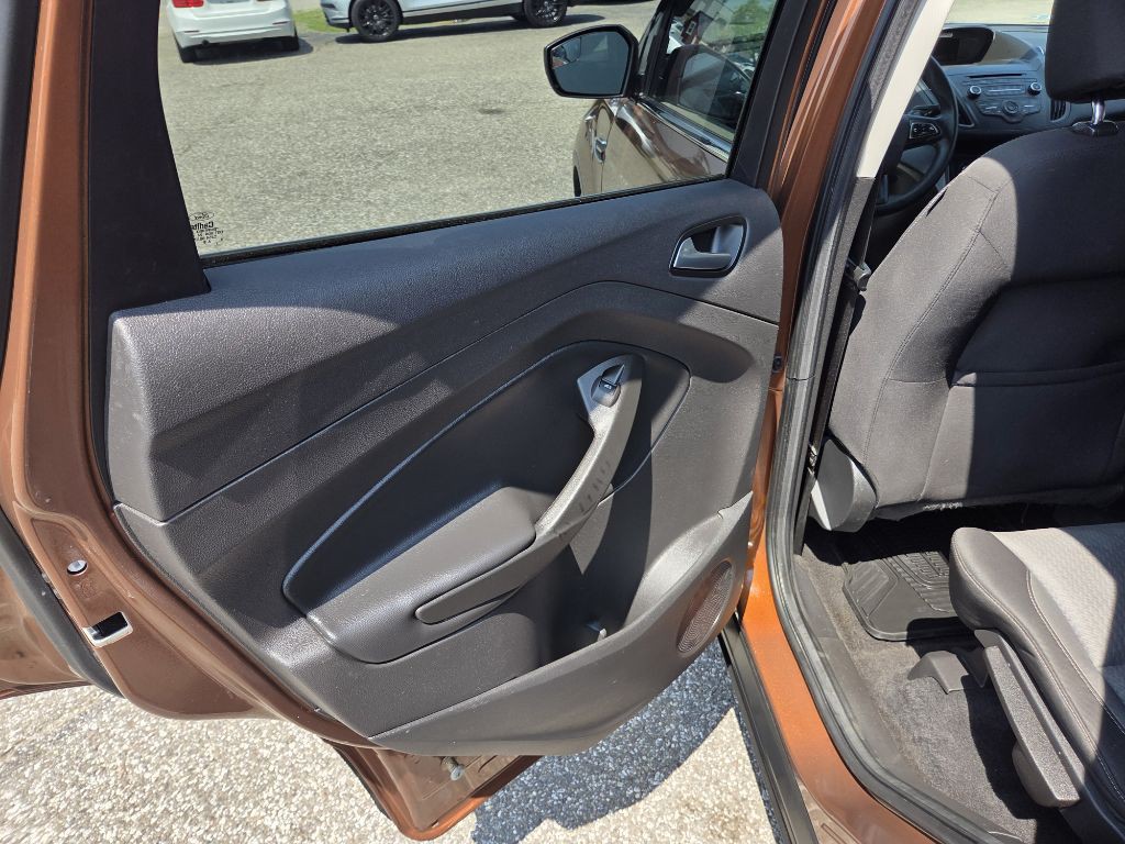 2017 Ford Escape Image 16