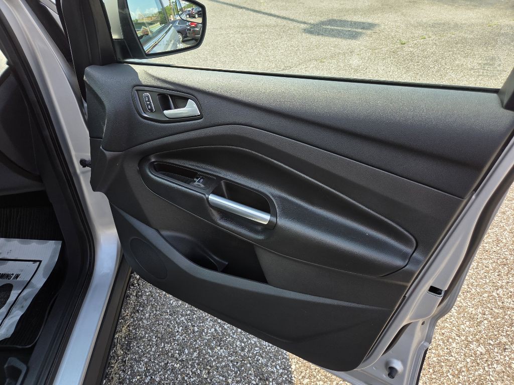 2016 Ford Escape Image 12