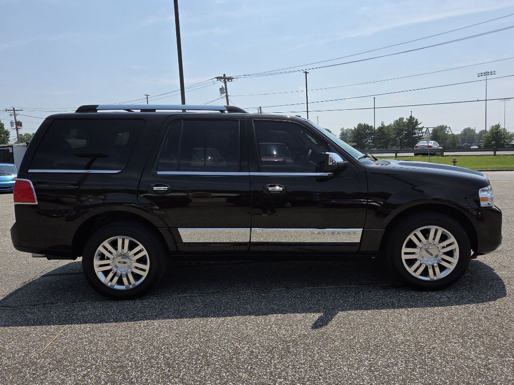 2013 Lincoln Navigator Image 4