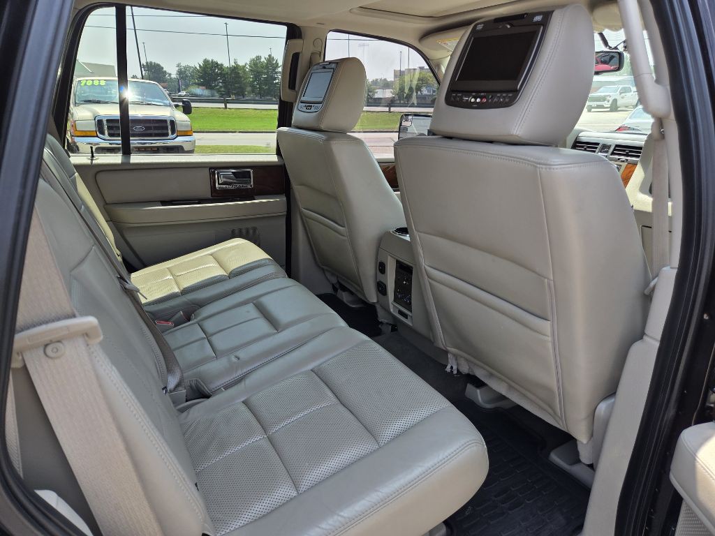 2013 Lincoln Navigator Image 15