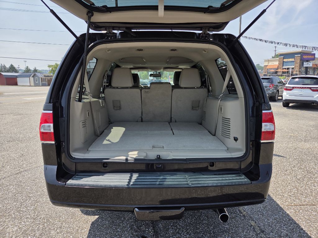 2013 Lincoln Navigator Image 19