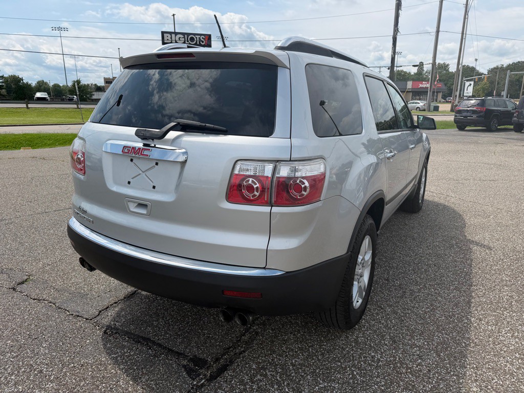 2010 GMC Acadia Image 9