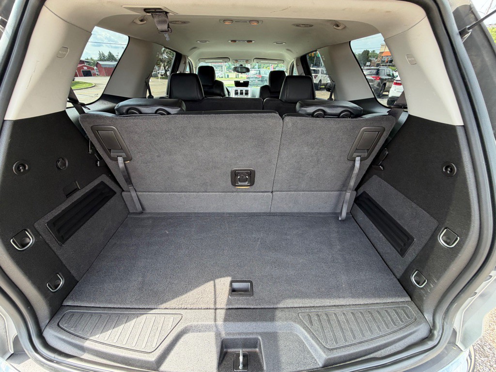 2010 GMC Acadia Image 18