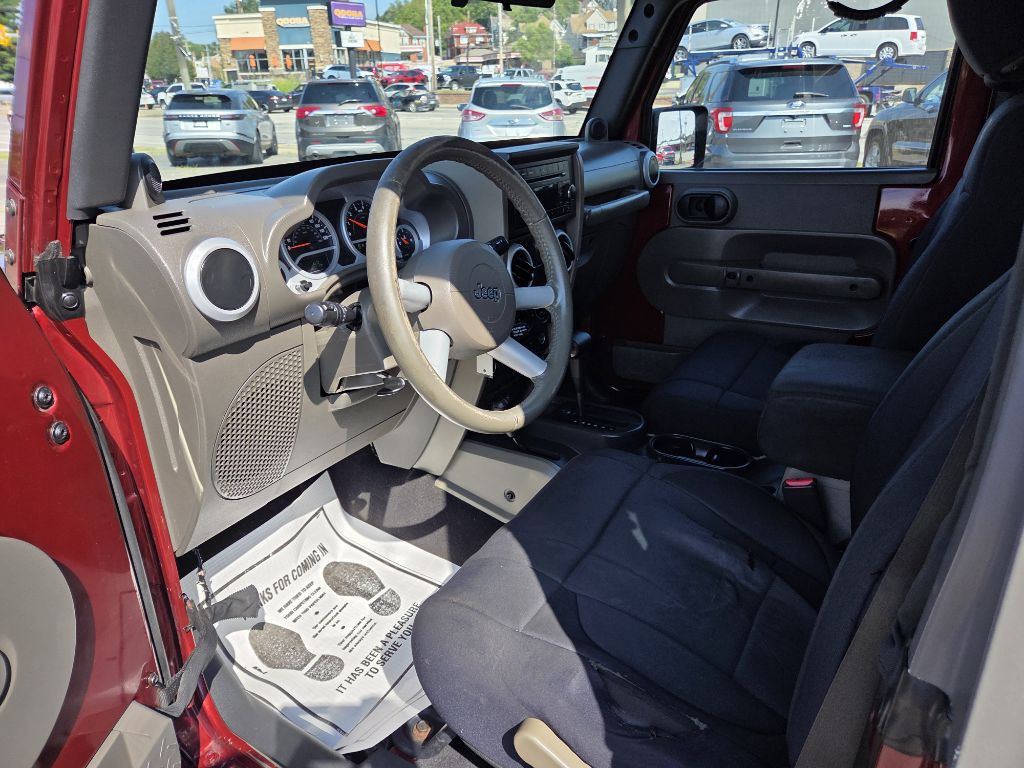 2010 Jeep Wrangler Image 10