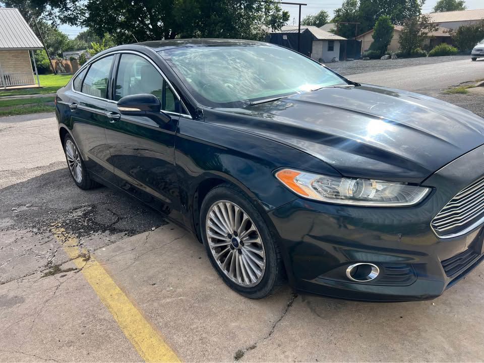 2016 Ford Fusion Image 2