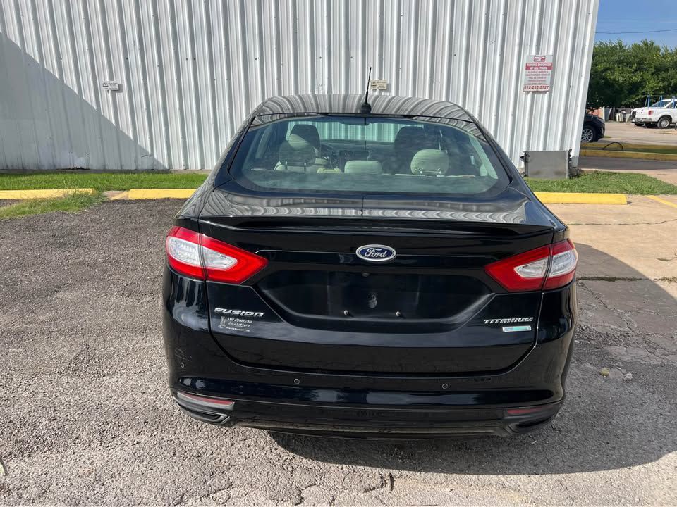2016 Ford Fusion Image 4