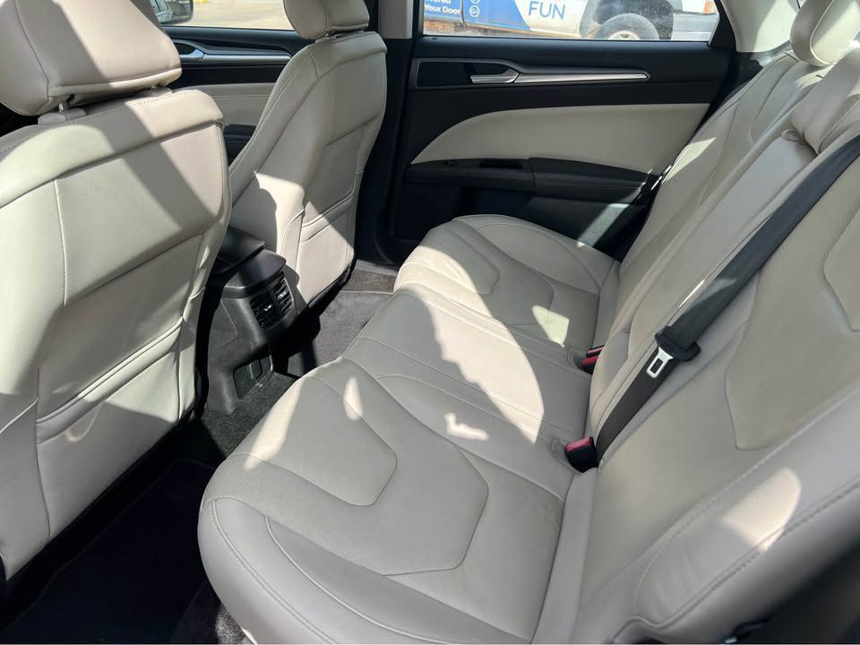 2016 Ford Fusion Image 7
