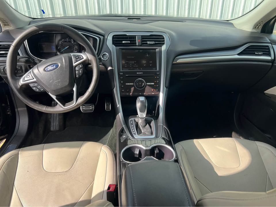 2016 Ford Fusion Image 11