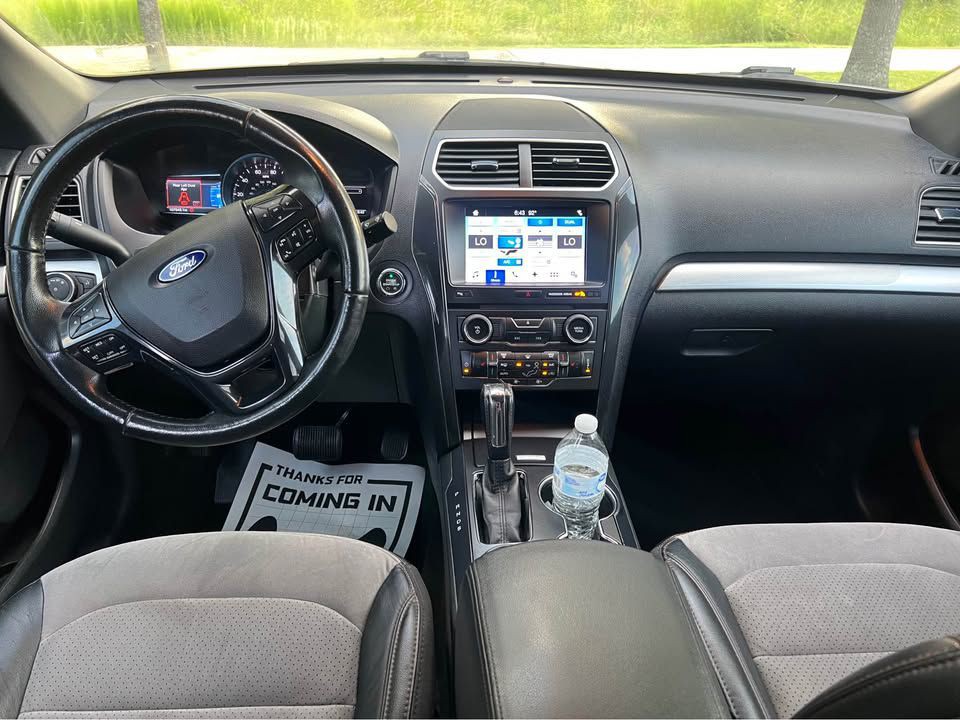 2017 Ford Explorer Image 7