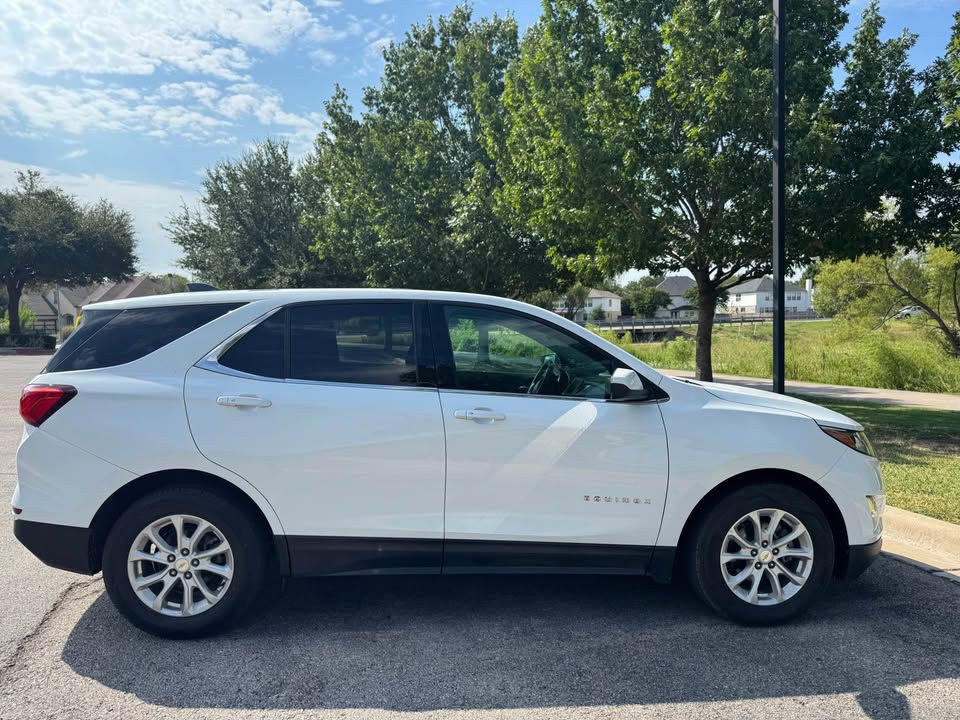 2019 Chevrolet Equinox Image 2