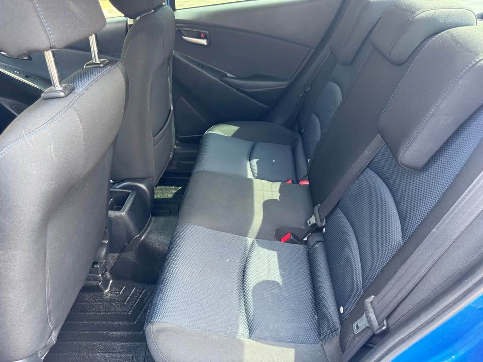 2019 Toyota Yaris Image 8