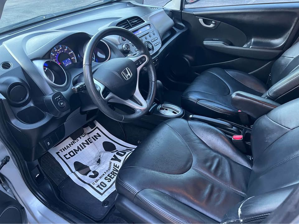 2011 Honda Fit Image 9