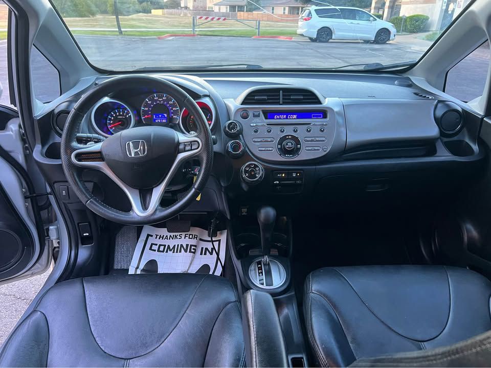 2011 Honda Fit Image 11