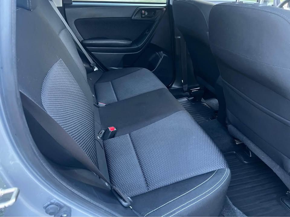 2017 Subaru Forester Image 14