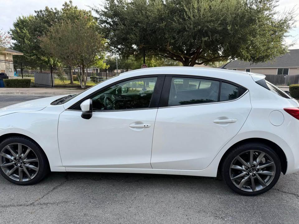 2018 Mazda Mazda3 Image 3