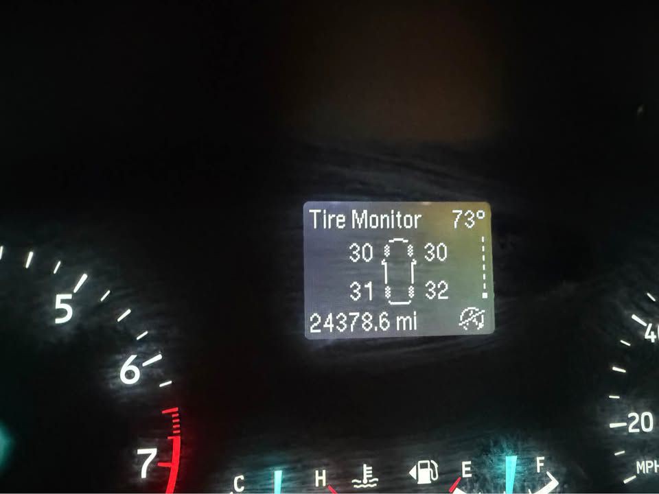 2021 Ford Econoline Image 15