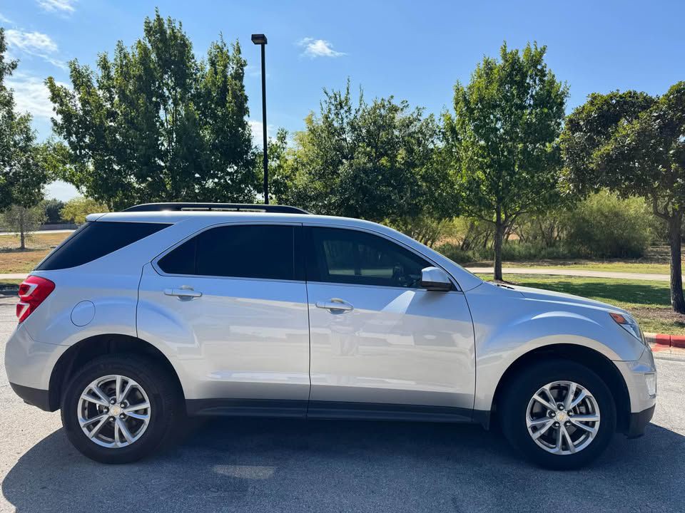 2017 Chevrolet Equinox Image 3