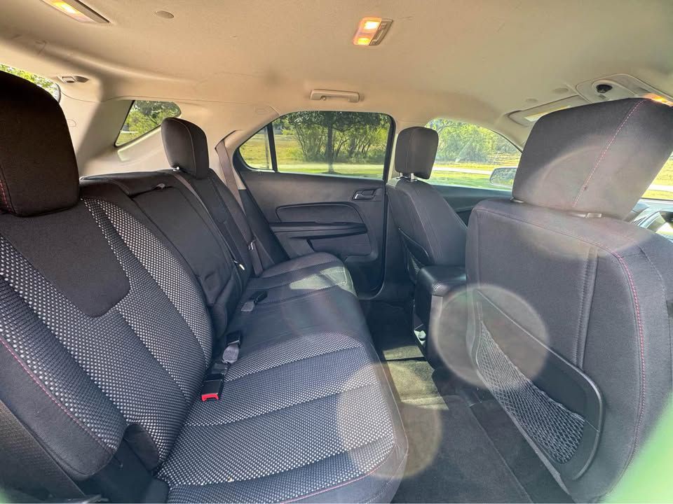 2017 Chevrolet Equinox Image 12