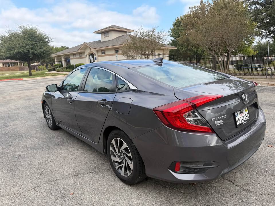 2018 Honda Civic Image 4