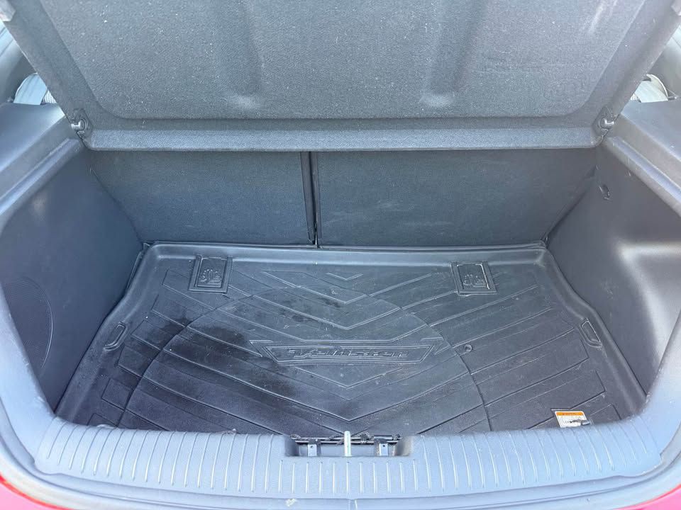 2013 Hyundai Veloster Image 10