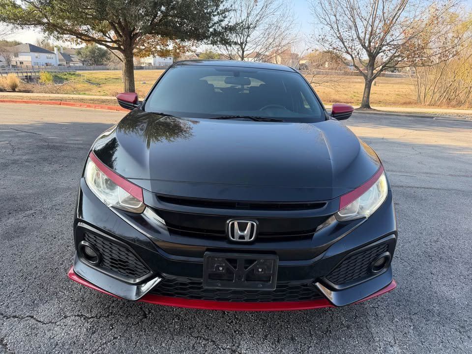 2018 Honda Civic Image 1