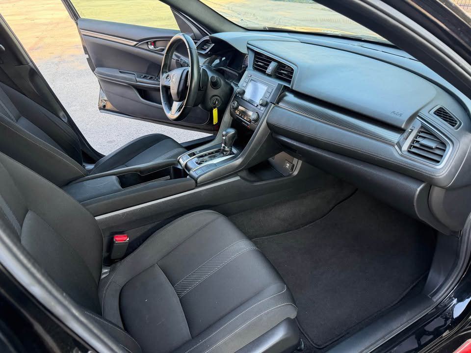 2018 Honda Civic Image 10