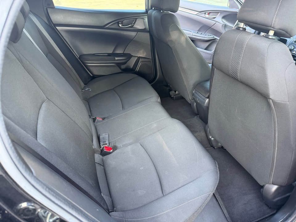 2018 Honda Civic Image 11