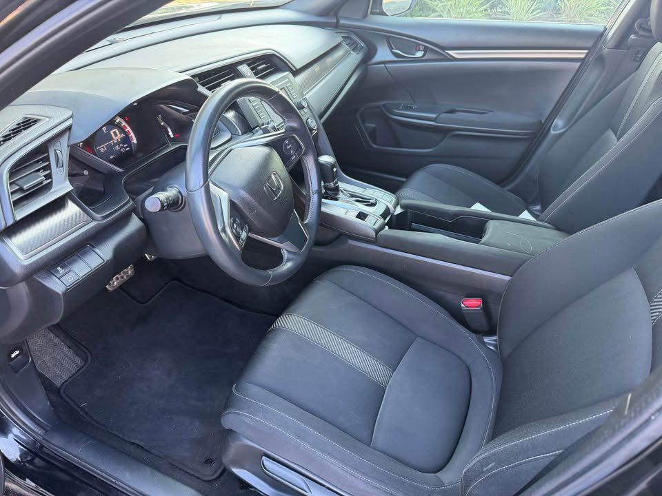 2018 Honda Civic Image 12