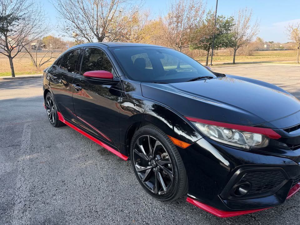 2018 Honda Civic Image 13