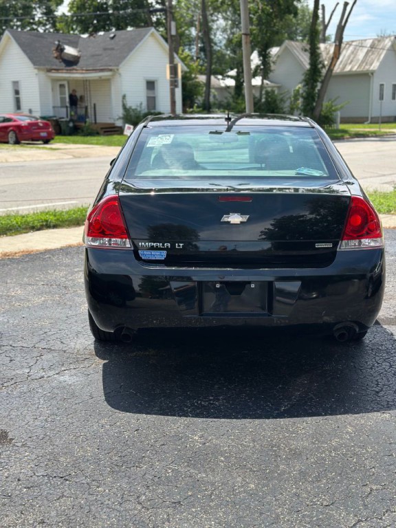 2015 Chevrolet Impala Image 2
