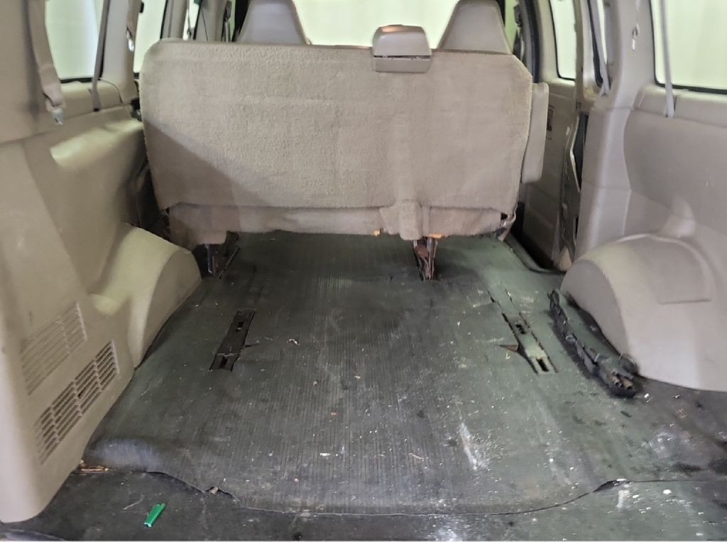 2005 GMC Savana Image 6