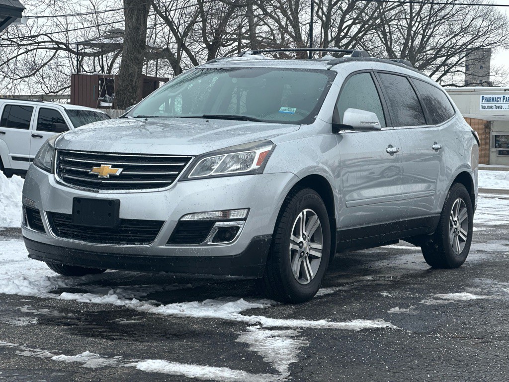 2015 Chevrolet Traverse Image 1