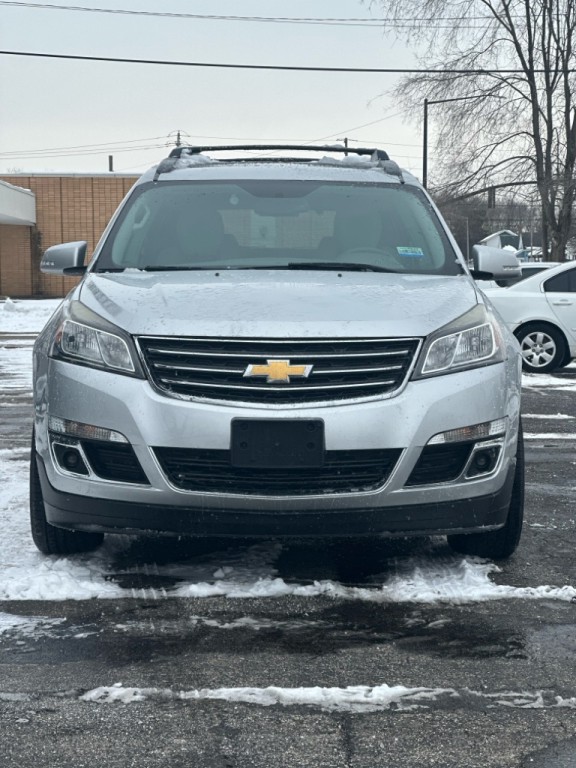 2015 Chevrolet Traverse Image 2