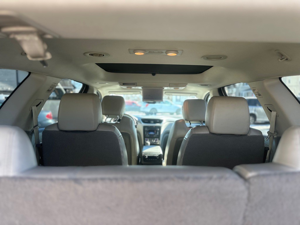 2015 Chevrolet Traverse Image 21