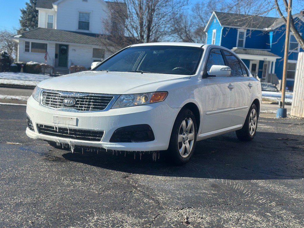 2010 Kia Optima Image 3