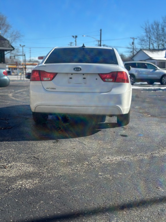 2010 Kia Optima Image 6