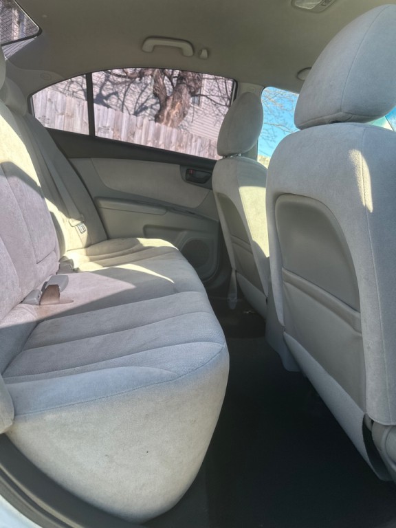 2010 Kia Optima Image 12