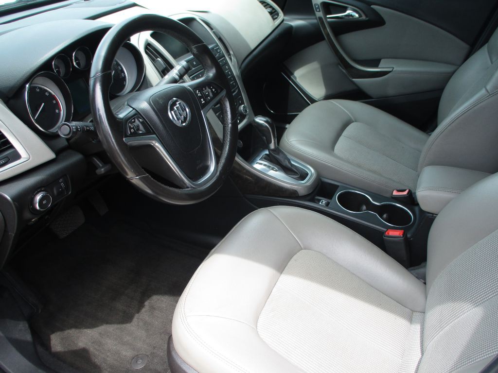 2014 Buick Verano Image 8