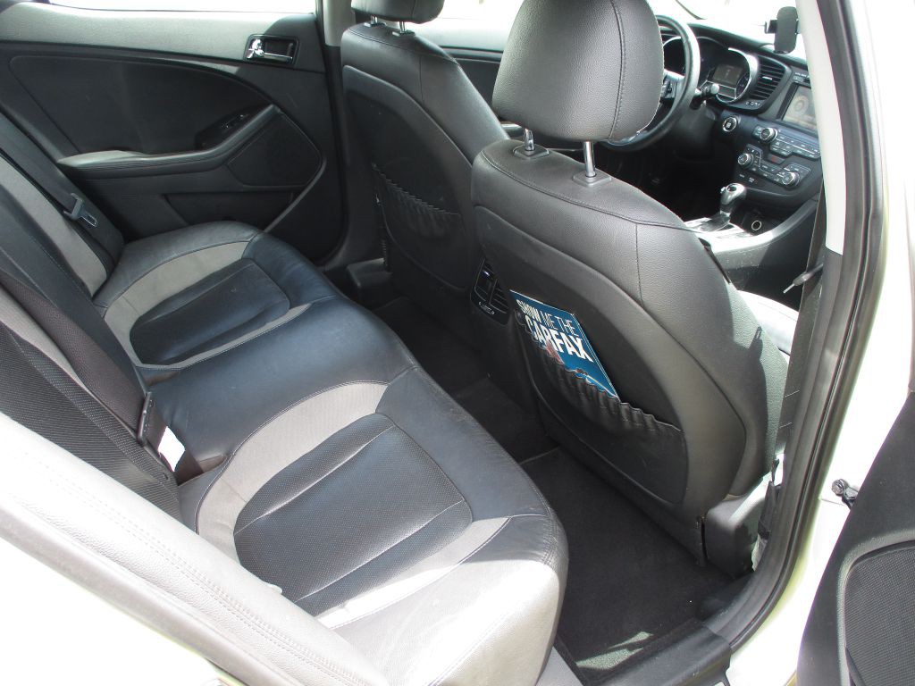 2012 Kia Optima Image 21