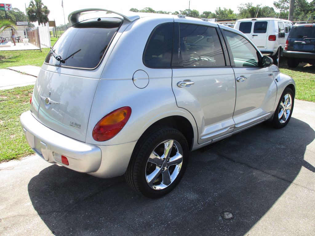 2005 Chrysler PT Cruiser Image 6