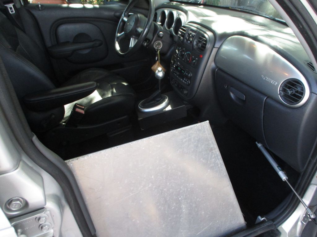 2005 Chrysler PT Cruiser Image 16